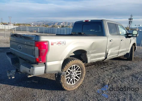 2019 Ford F-250 Lariat z USA, uszkodzony, nr VIN 1FT7W2BT2KEC80042